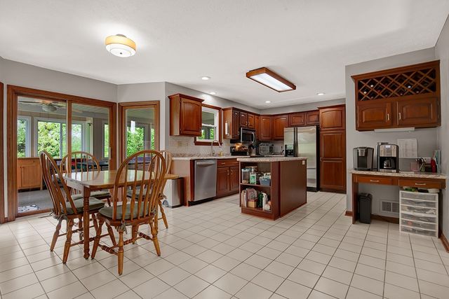 4204 Summervale Ct, Murrysville, PA 15668