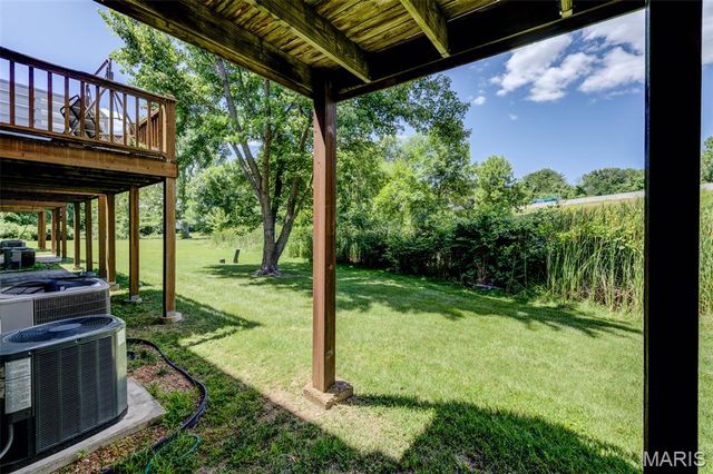12069 Autumn Lakes Drive, Maryland Heights, MO 63043