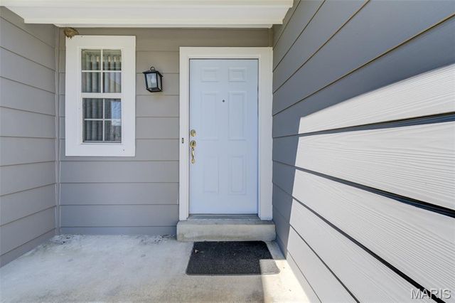 12069 Autumn Lakes Drive, Maryland Heights, MO 63043