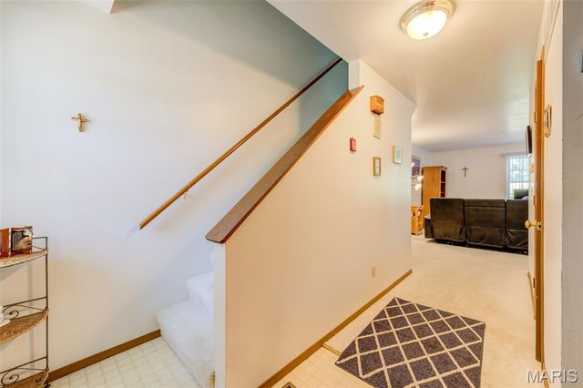 12069 Autumn Lakes Drive, Maryland Heights, MO 63043