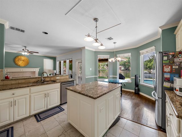 351 Cove Drive, Coppell, TX 75019