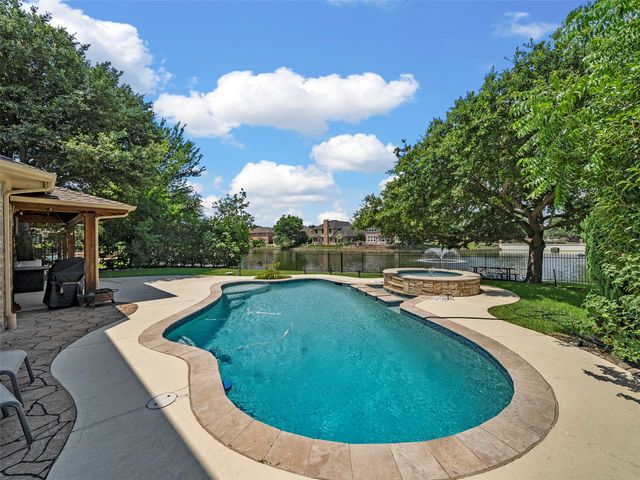 351 Cove Drive, Coppell, TX 75019