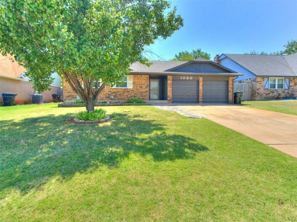 1020 E Main Street, Moore, OK 73160