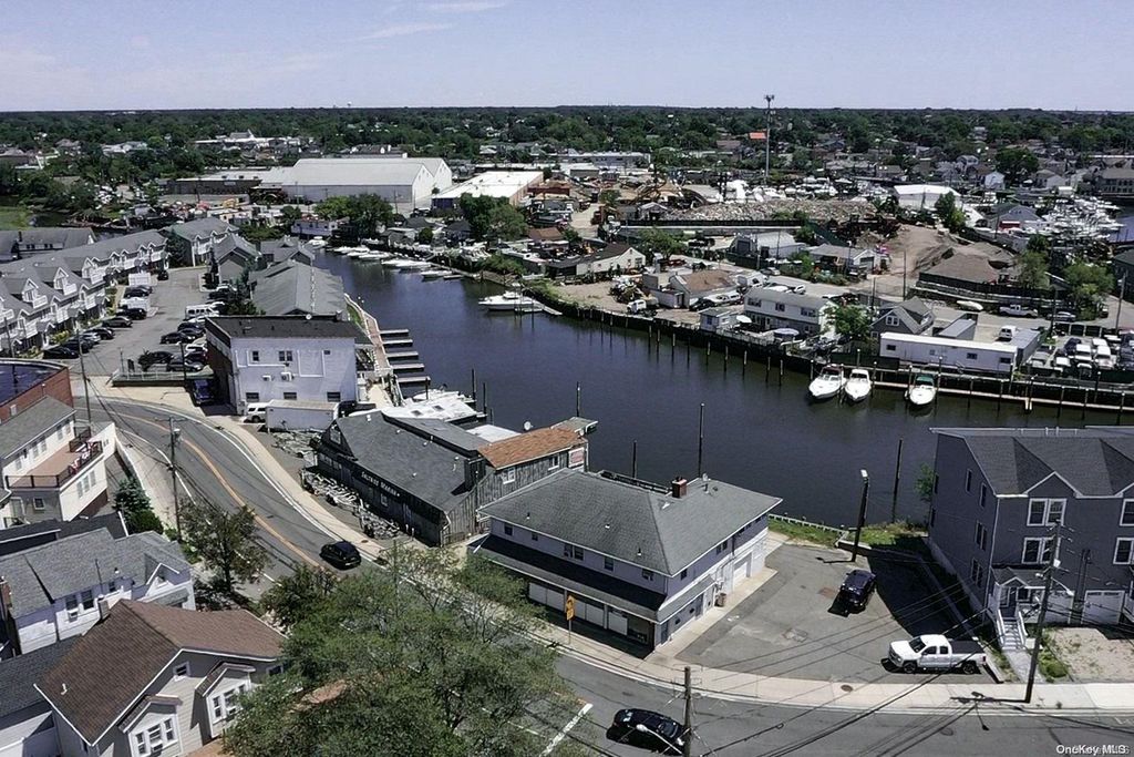 84, East Rockaway, NY 11518