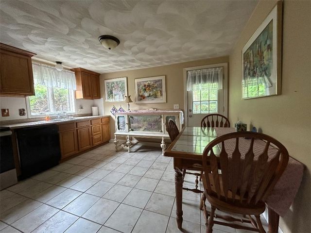 163 Reynolds Avenue, Warwick, RI 02889