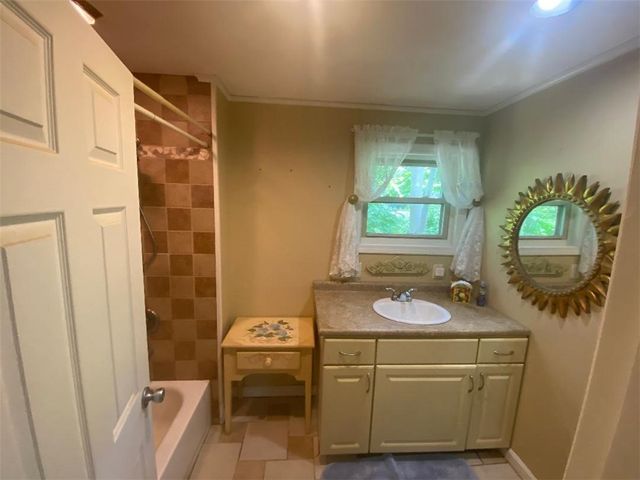 163 Reynolds Avenue, Warwick, RI 02889