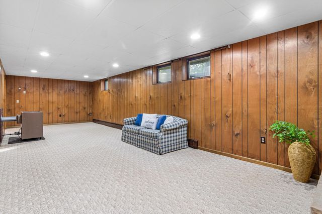 8940 Xylite Street NE, Blaine, MN 55449