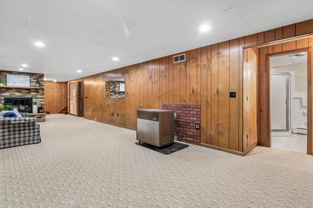 8940 Xylite Street NE, Blaine, MN 55449