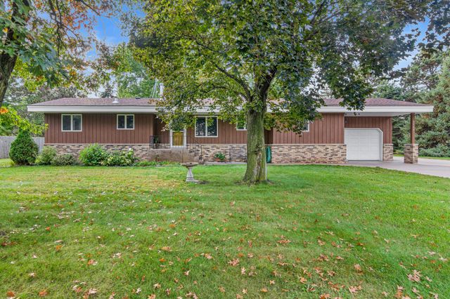 8940 Xylite Street NE, Blaine, MN 55449
