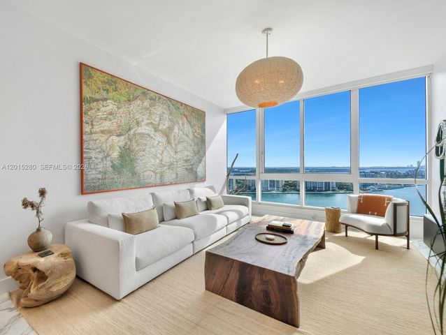 100 S Pointe Dr 2003, Miami Beach, FL 33139