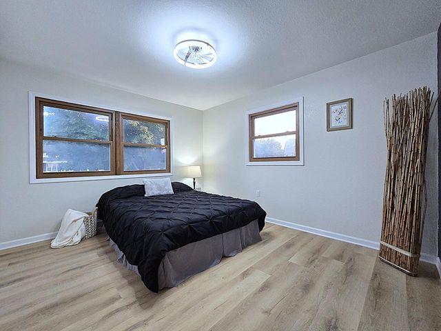 6730 Manchester DRIVE, Greendale, WI 53129