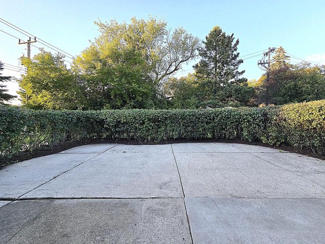 6730 Manchester DRIVE, Greendale, WI 53129