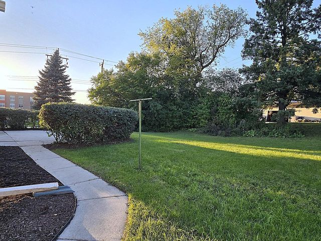 6730 Manchester DRIVE, Greendale, WI 53129