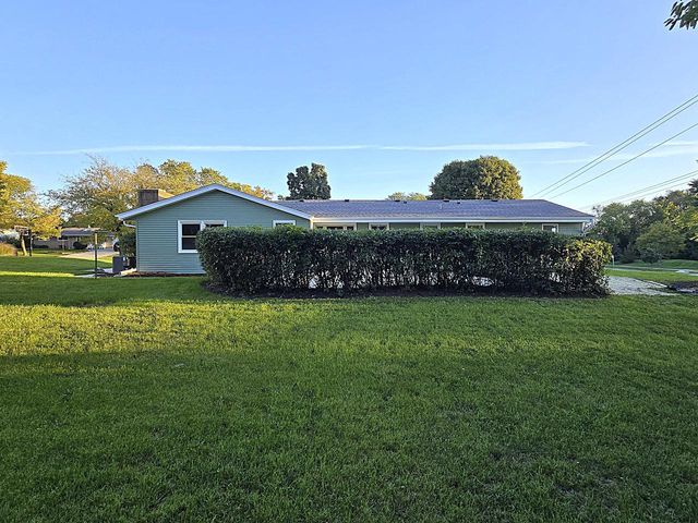 6730 Manchester DRIVE, Greendale, WI 53129