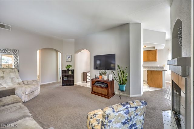 508 Indian Princess Drive 202, Las Vegas, NV 89145