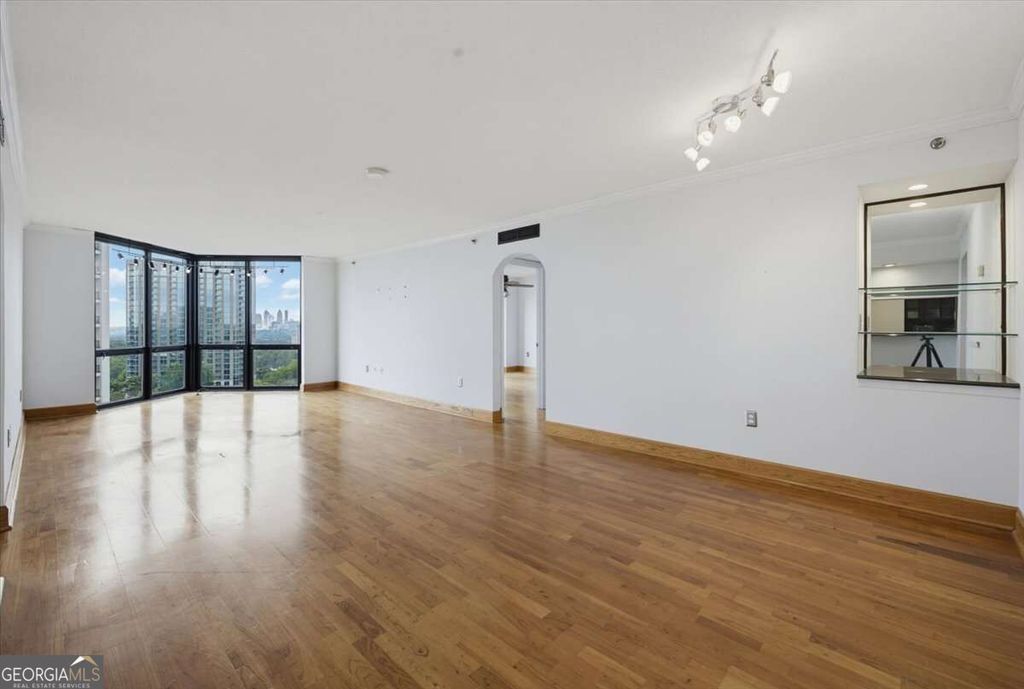 2870 Pharr Court South NW 2006, Atlanta, GA 30305 — photo 4