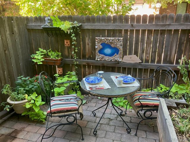 9260 W Utah Avenue, Lakewood, CO 80232