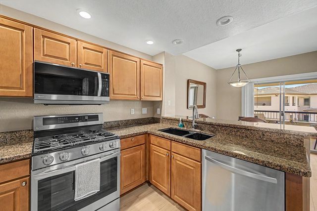 16800 E El Lago Boulevard Unit 2033, Fountain Hills, AZ 85268