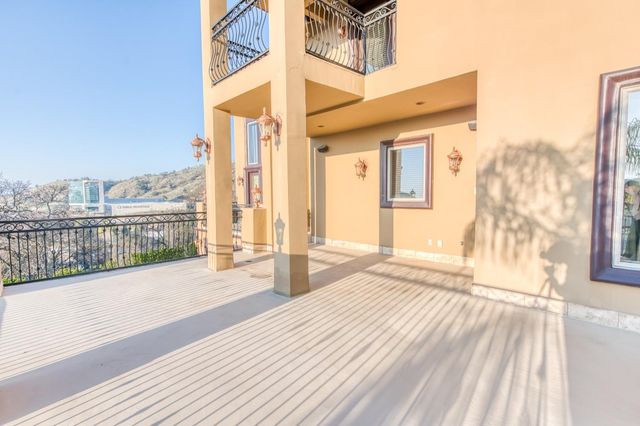 21819 Trestle Glen Lane, Friant, CA 93626