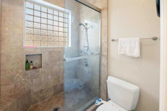 21819 Trestle Glen Lane, Friant, CA 93626