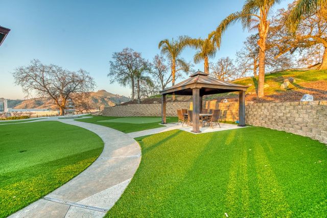 21819 Trestle Glen Lane, Friant, CA 93626