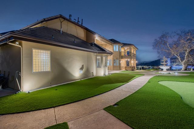 21819 Trestle Glen Lane, Friant, CA 93626