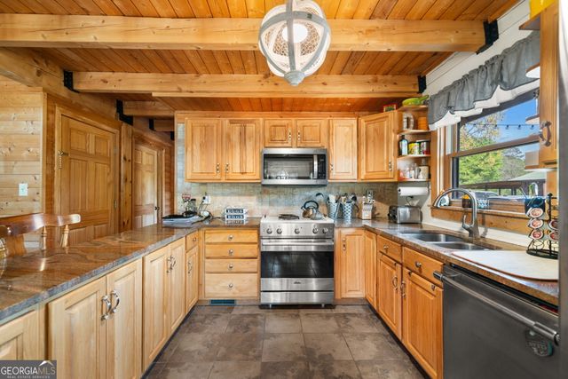 225 Winding Creek Path, Dallas, GA 30132