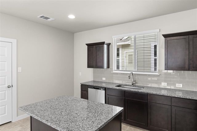 412 Hortus DR, Kyle, TX 78640