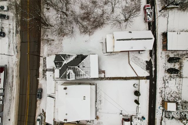 424 W 7th Ave, Tarentum, PA 15084