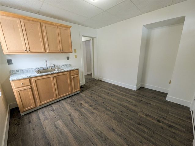 424 W 7th Ave, Tarentum, PA 15084