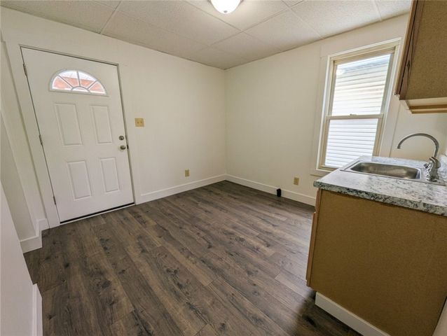 424 W 7th Ave, Tarentum, PA 15084