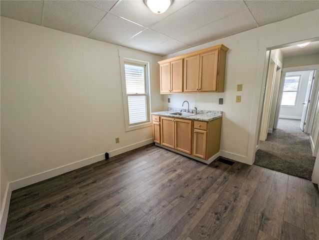 424 W 7th Ave, Tarentum, PA 15084