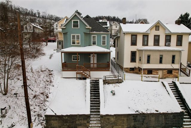 424 W 7th Ave, Tarentum, PA 15084