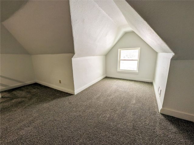 424 W 7th Ave, Tarentum, PA 15084