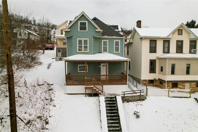 424 W 7th Ave, Tarentum, PA 15084