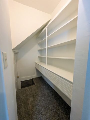 424 W 7th Ave, Tarentum, PA 15084