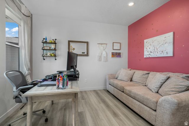 537 W FLORA DR, Saratoga Springs, UT 84045