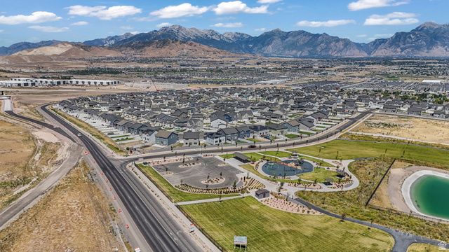 537 W FLORA DR, Saratoga Springs, UT 84045