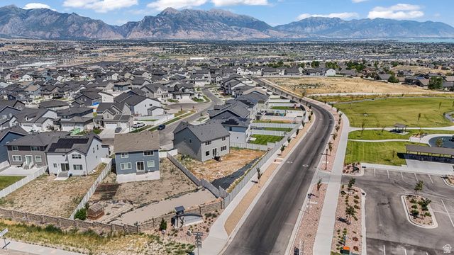 537 W FLORA DR, Saratoga Springs, UT 84045