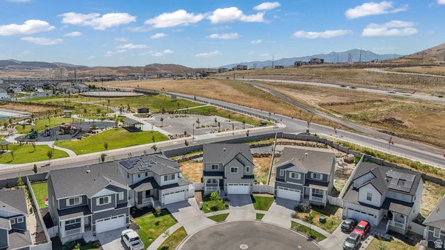 537 W FLORA DR, Saratoga Springs, UT 84045