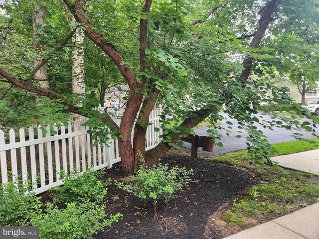 313 FEDERAL POINT BLVD, Lawrenceville, NJ 08648