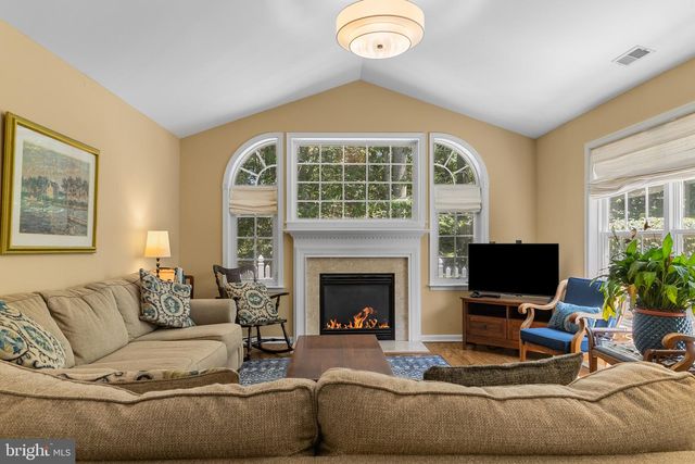 313 FEDERAL POINT BLVD, Lawrenceville, NJ 08648