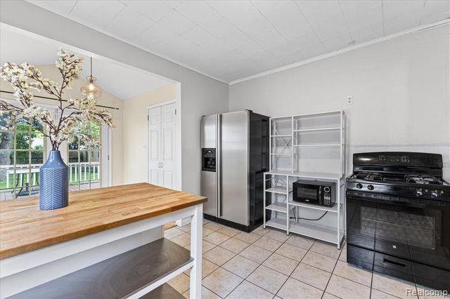 2151 Orchard Street, Ferndale, MI 48220