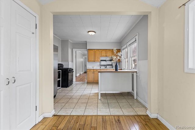 2151 Orchard Street, Ferndale, MI 48220