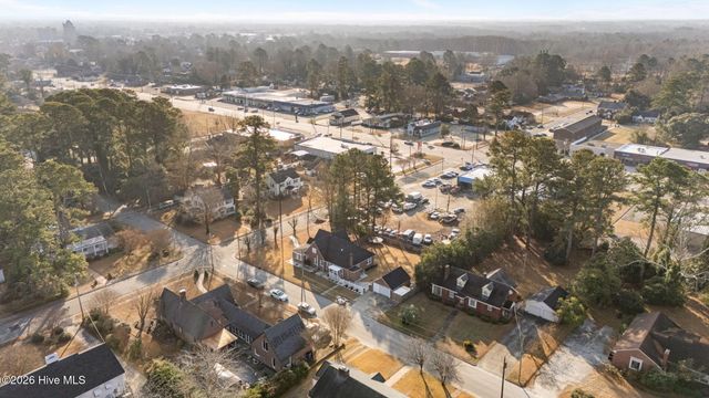 806 West Road, Kinston, NC 28501