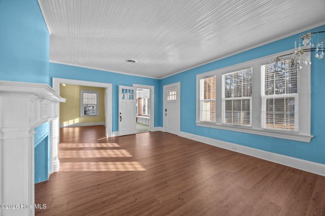 806 West Road, Kinston, NC 28501