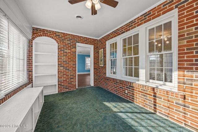 806 West Road, Kinston, NC 28501