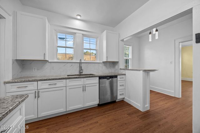 806 West Road, Kinston, NC 28501