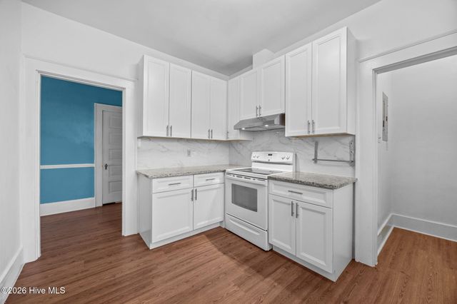 806 West Road, Kinston, NC 28501