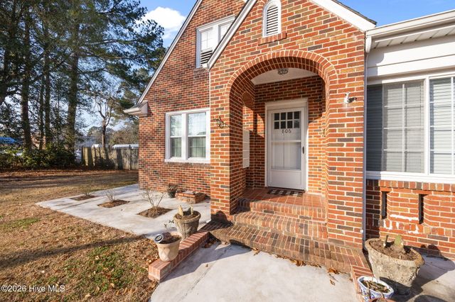 806 West Road, Kinston, NC 28501